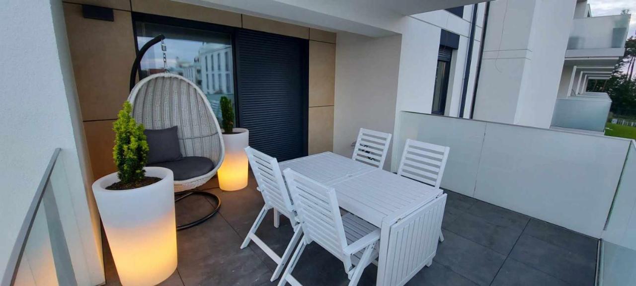 Piekny Apartament Przy Plazy Rewal Bagian luar foto